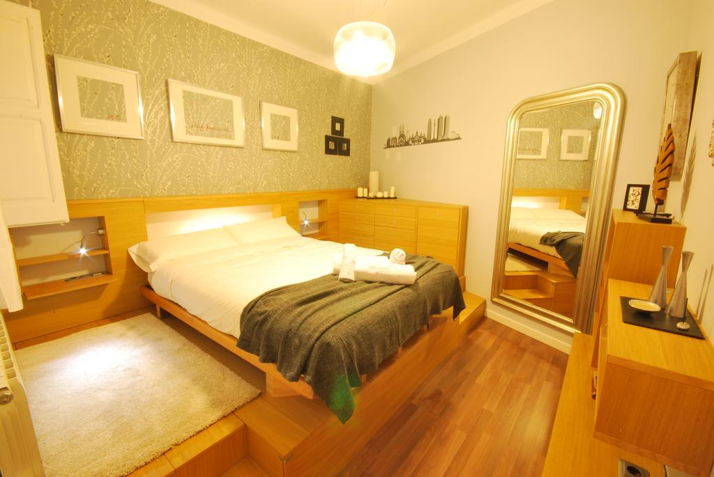 Gaudi Sdb Apartment Barcelona Exterior foto